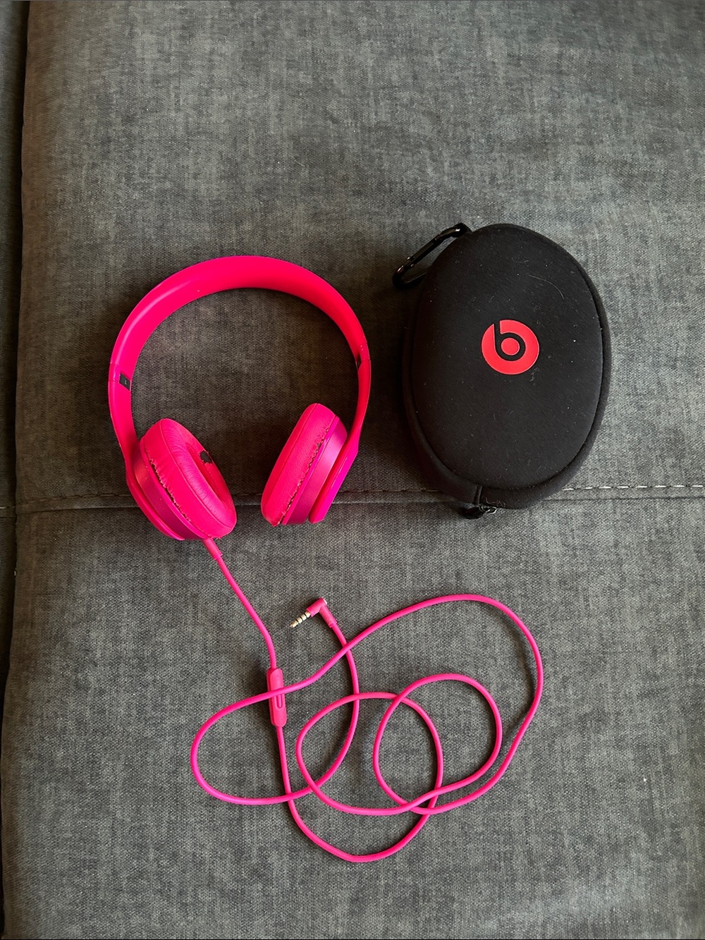 Beats by Dre Hot Pink On-Ear Wired Headphones with Black Carry Case